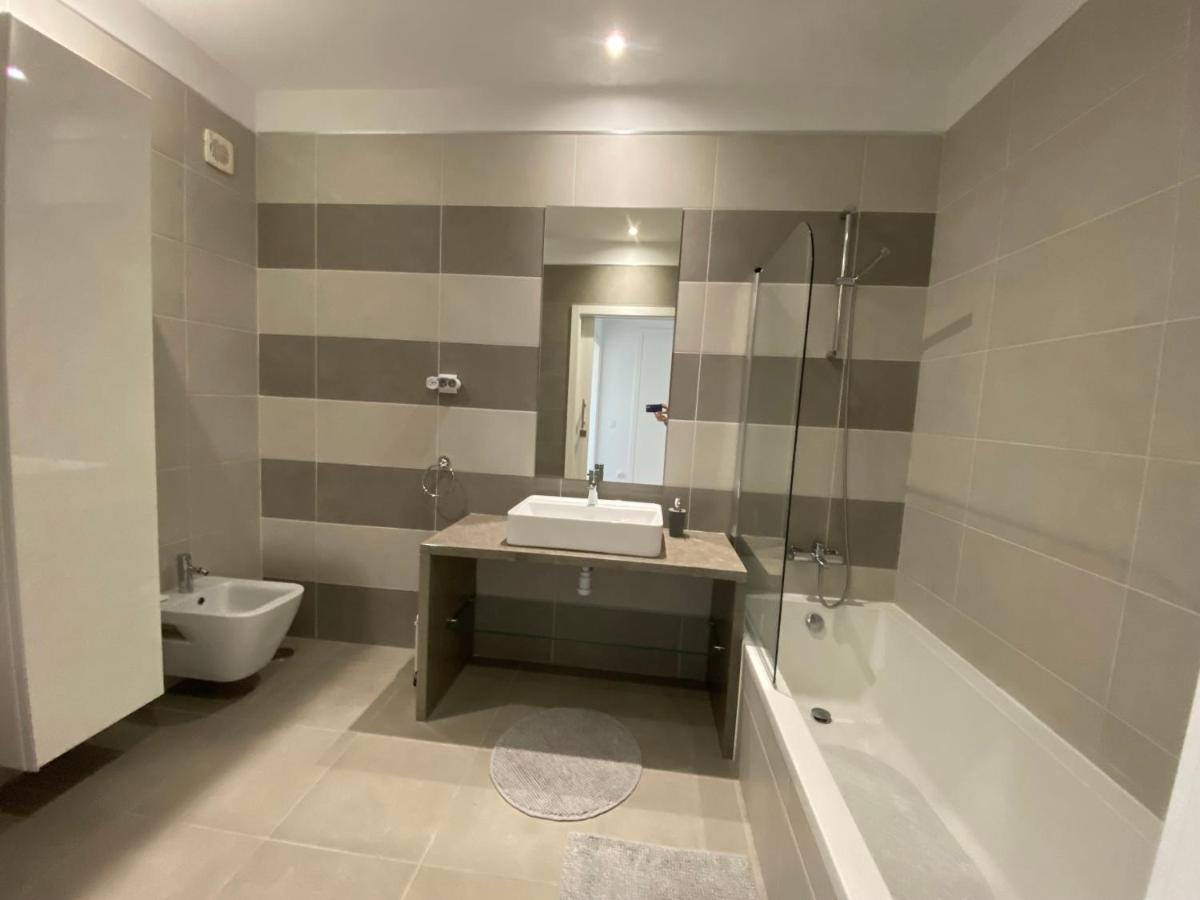 Albufeira Malpique Beach Apartment المظهر الخارجي الصورة