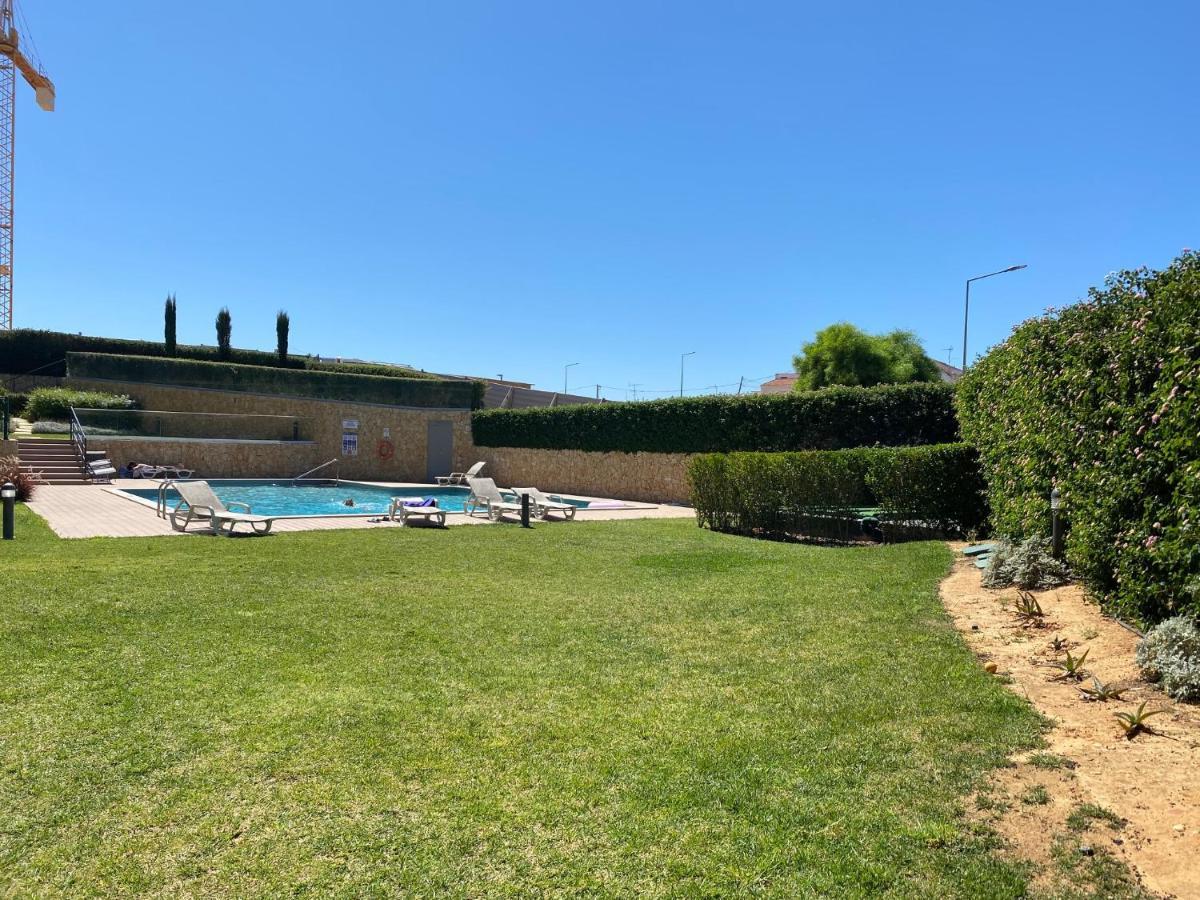 Albufeira Malpique Beach Apartment المظهر الخارجي الصورة